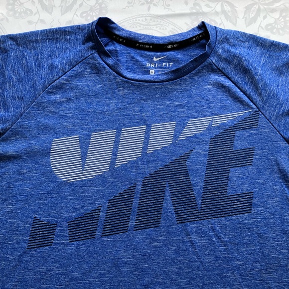 Nike Blue Dri-Fit Shirt Men’s Size XL Front Logo Short Sleeves Activewear Top - Picture 4 of 14